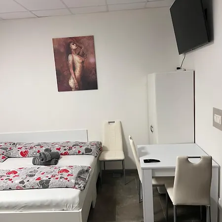 Centrum Leyla 7 *